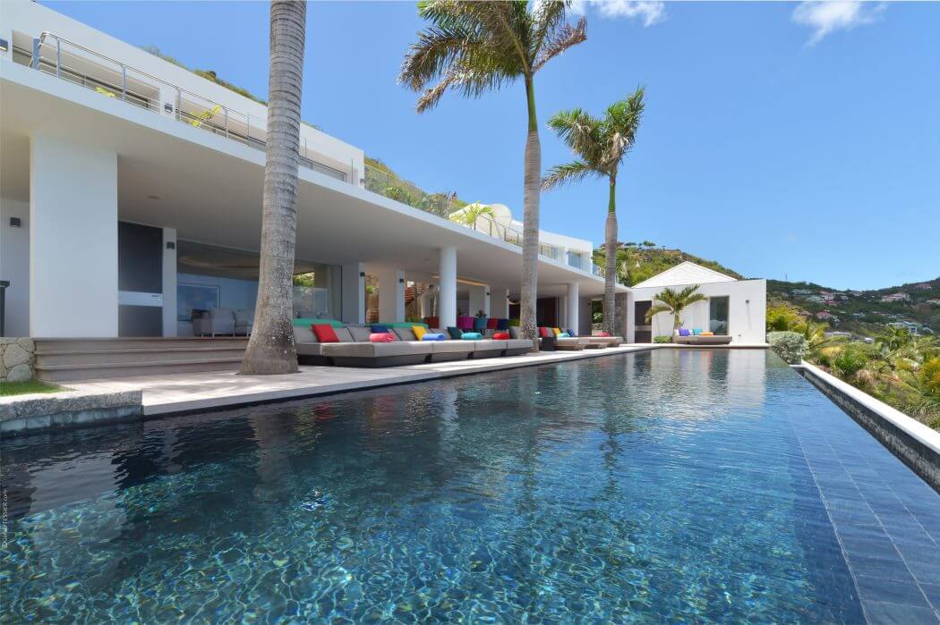 Una villa caraibica con vista mozzafiato sul mare Designer:<a href="http://architectonik.fr/" target="_blank">Architectonik</a>