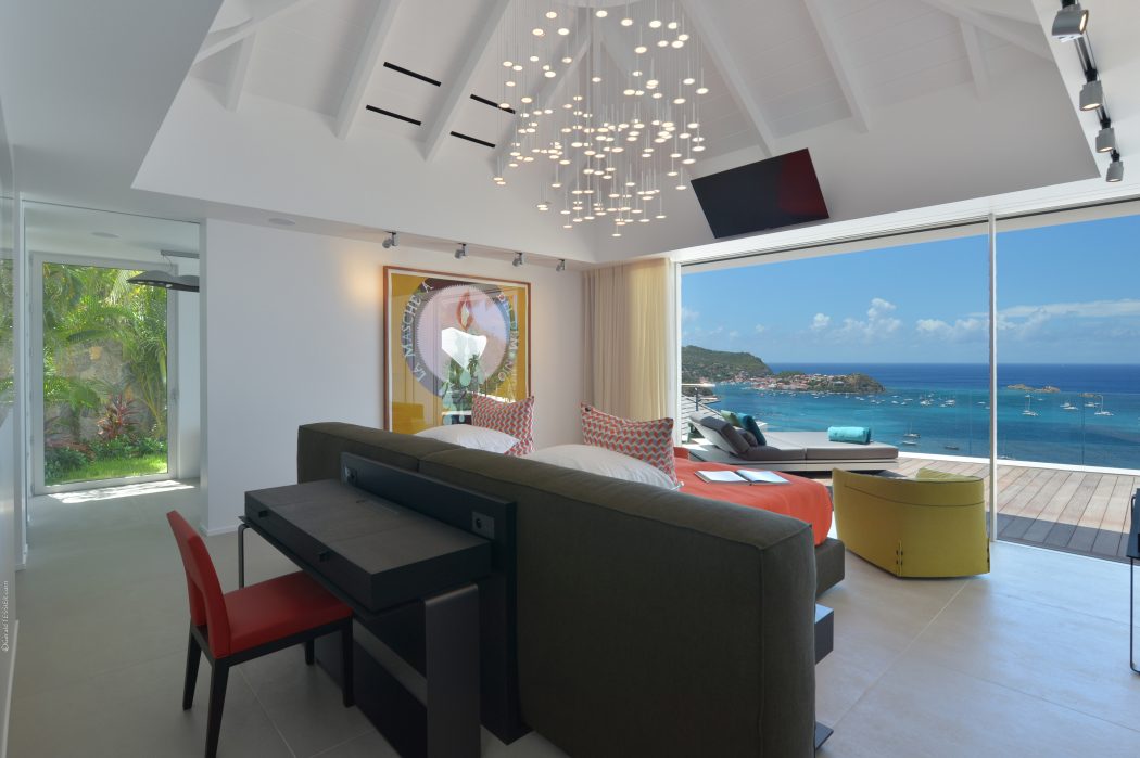 Una villa caraibica con vista mozzafiato sul mare Designer:<a href="http://architectonik.fr/" target="_blank">Architectonik</a>