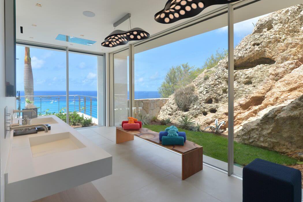 Una villa caraibica con vista mozzafiato sul mare Designer:<a href="http://architectonik.fr/" target="_blank">Architectonik</a>