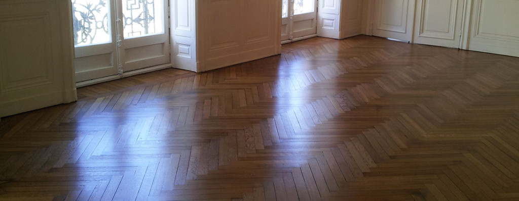 Verniciatura parquet con prodotti Carver