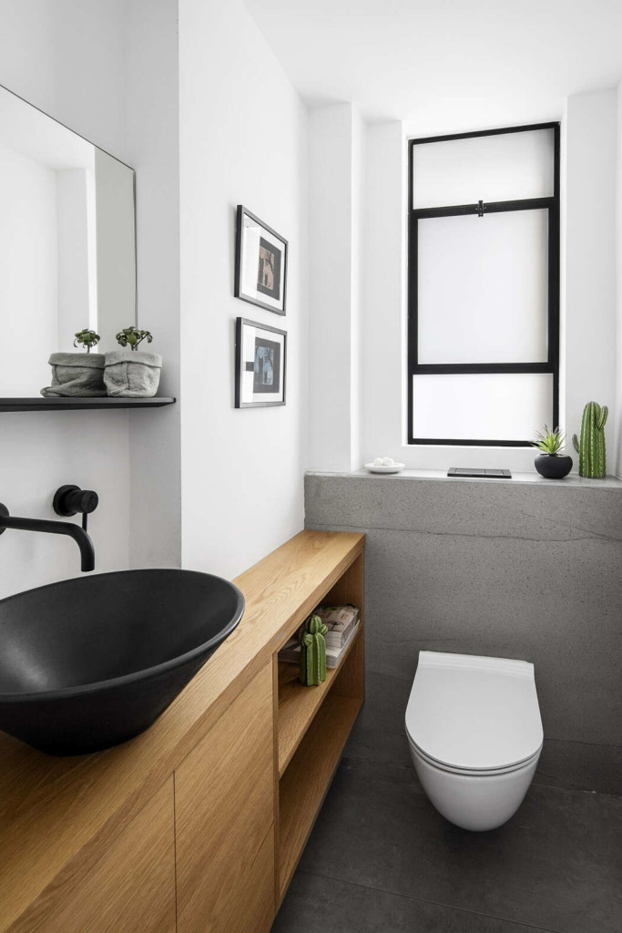 Una grande casa moderna e accogliente