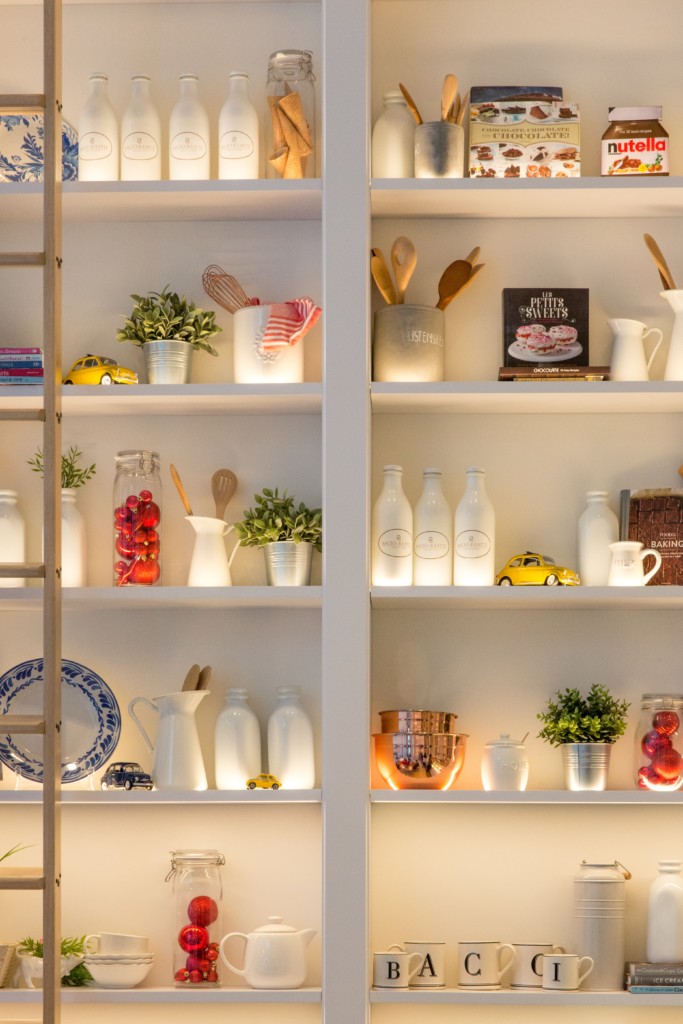 Cucina sempre ordinata e perfetta: trucchi e consigli