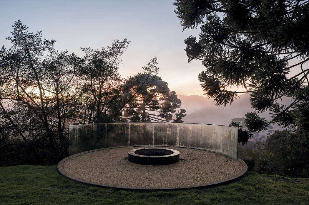 Casa Pinhão by Mareines Arquietura