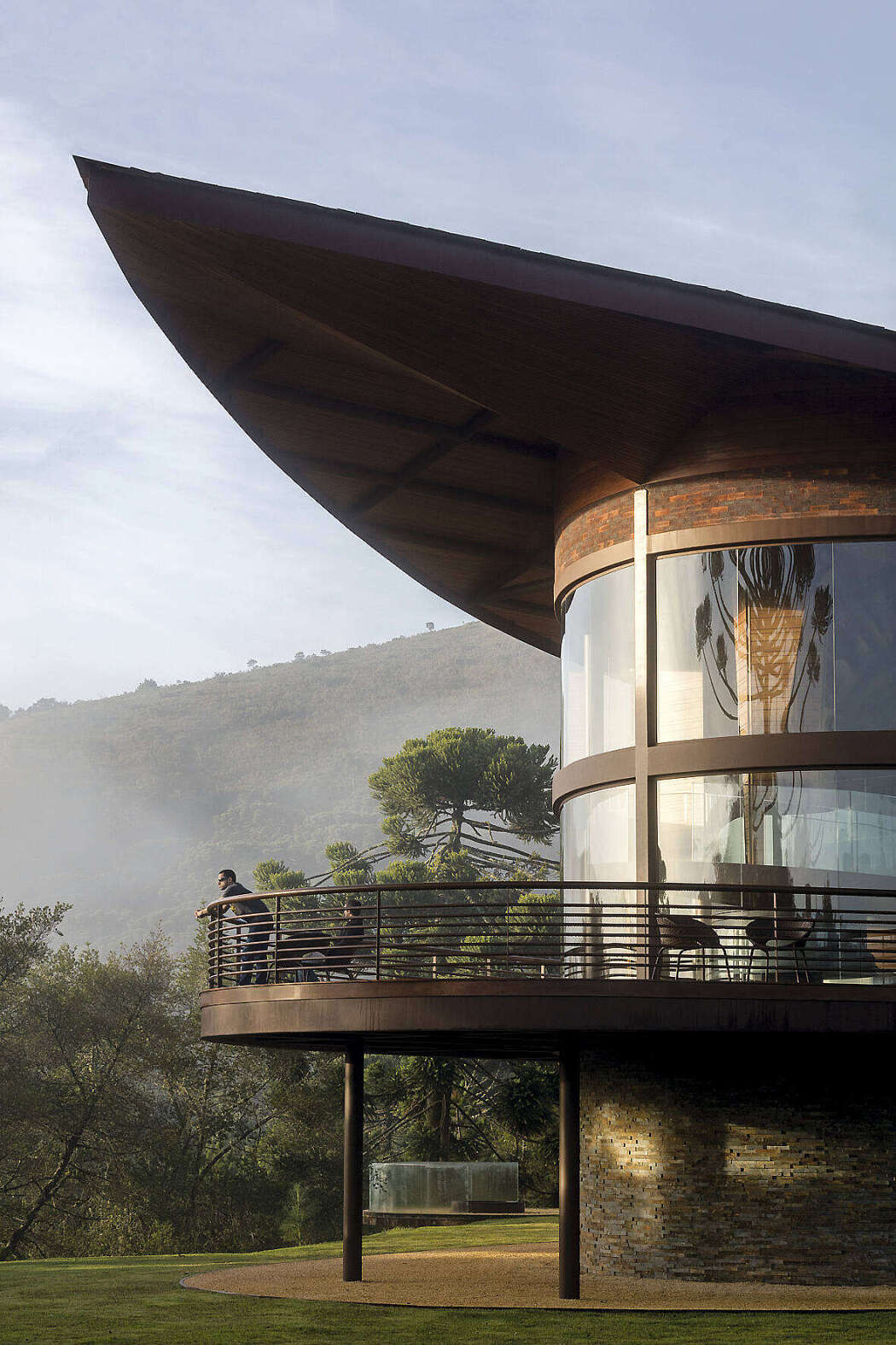 Casa Pinhão by Mareines Arquietura