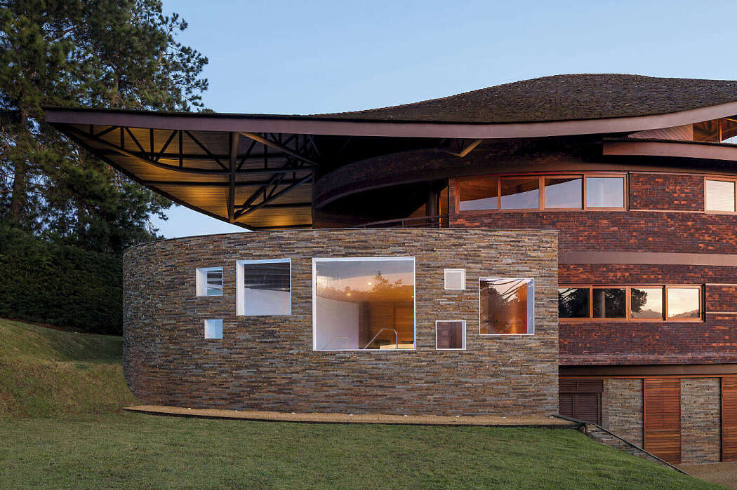 Casa Pinhão by Mareines Arquietura