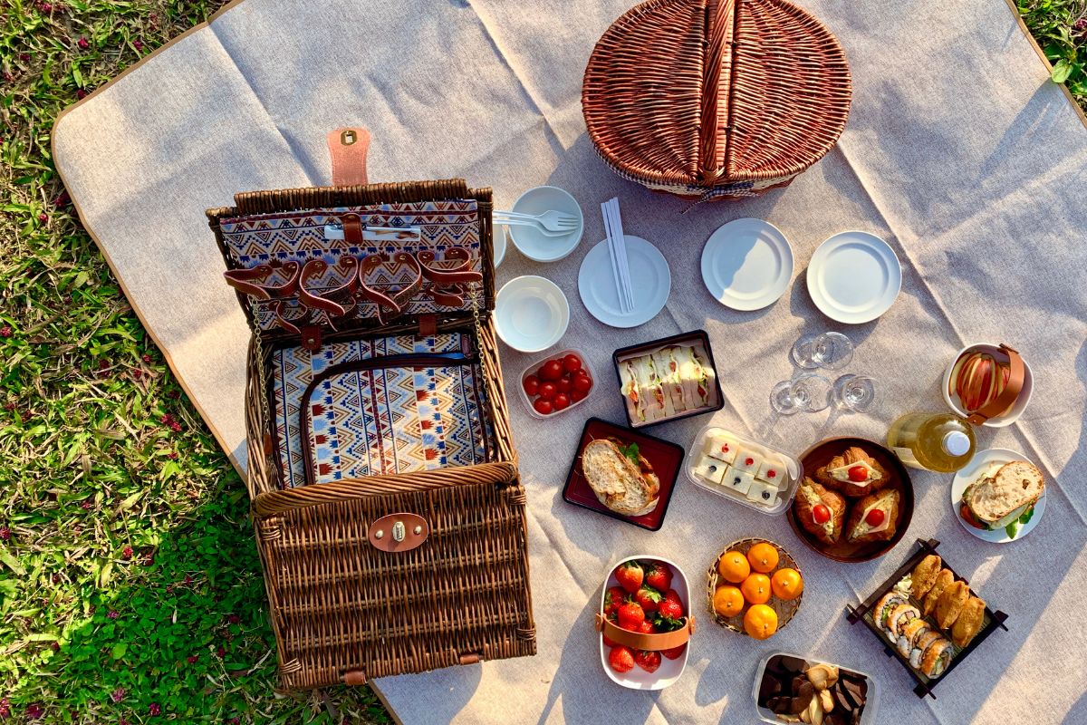 Allestire un picnic di Pasquetta perfetto: idee fai da te e soluzioni eco-friendly