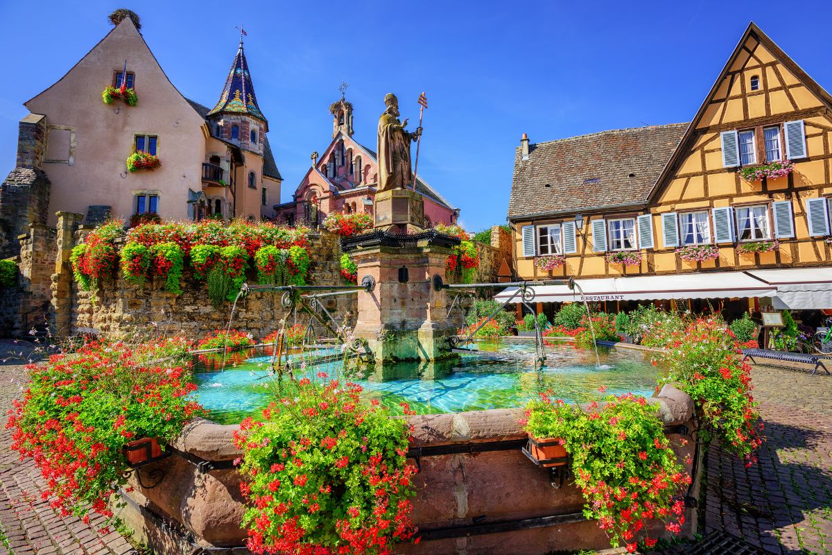 borgo eguisheim alsazia