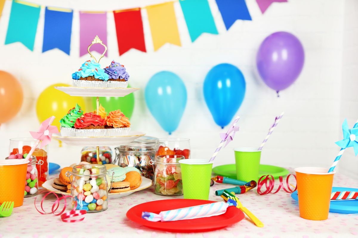 tavola cona addobbi compleanno