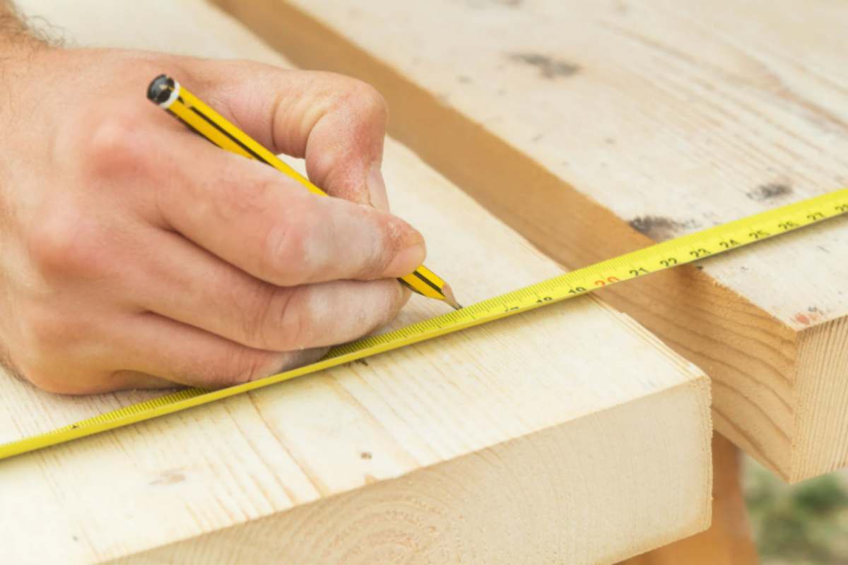 lavoro casa legno grezzo