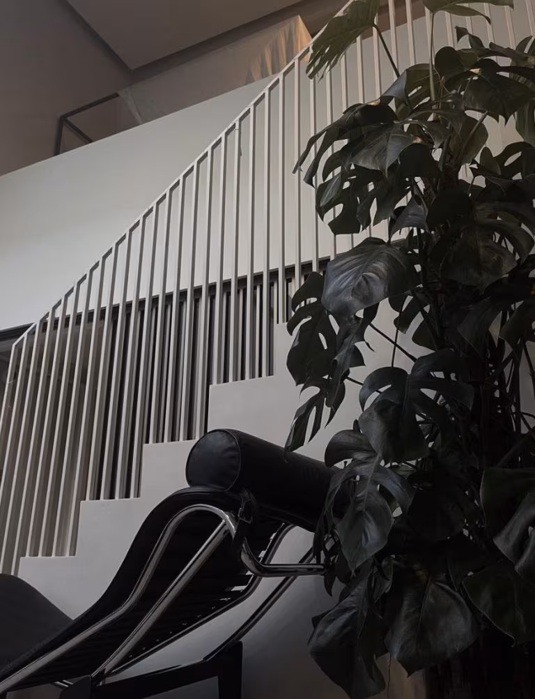 Sai dove vive Luca Argentero? La sua casa può davvero stupirti scala cristina marino
