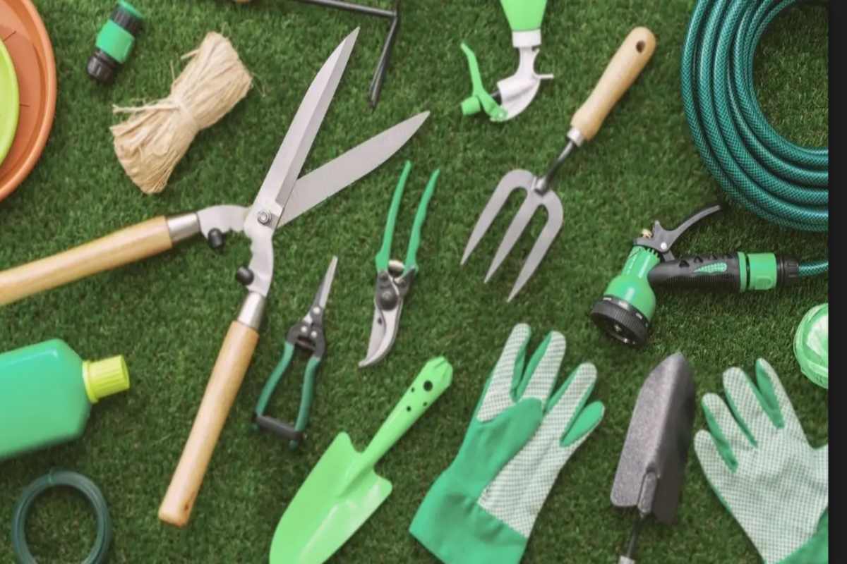 attrezzi giardinaggio