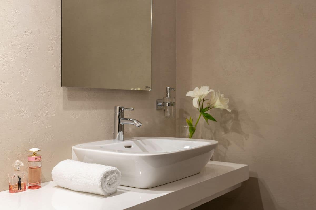 bagno lavabo sosspeso