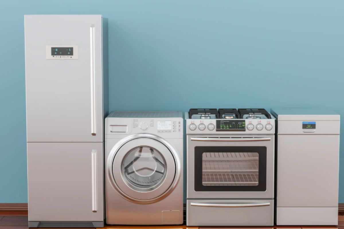 Bonus elettrodomestici, non fare questo errore a settembre: ecco come richiedere i 200€ di sconto su frigo e lavatrice elettrodomestici casa
