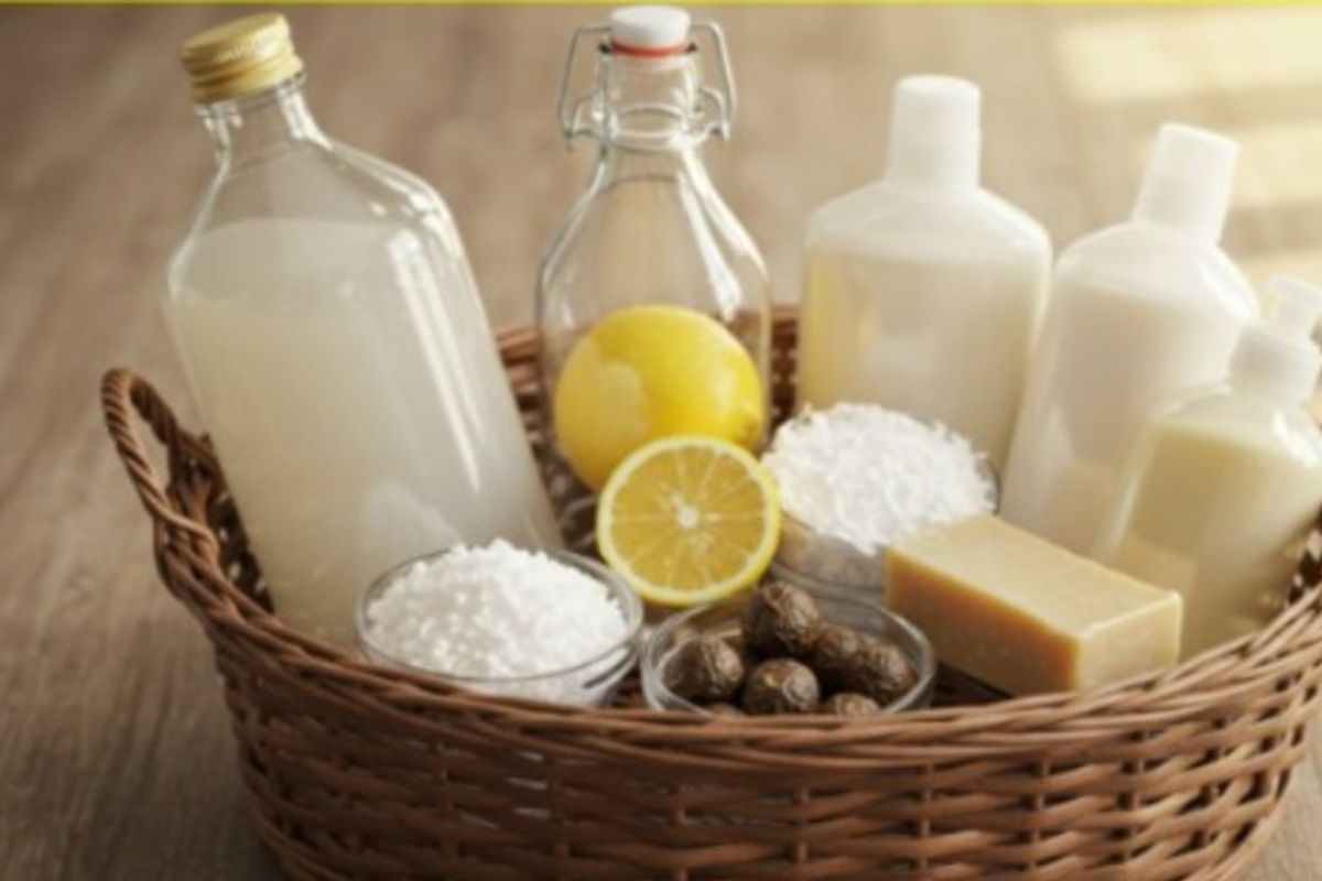 Il trucco del barattolo di vetro che ti salva le pulizie di casa: non lo butterai più detersivi fai da te