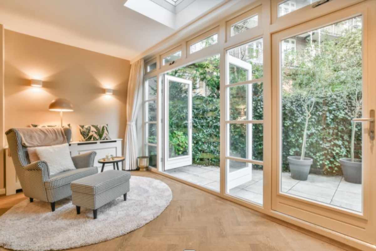 Inverno senza stress: i 7 oggetti che devi eliminare da casa per vivere meglio e risparmiare spazio casa interno inverno