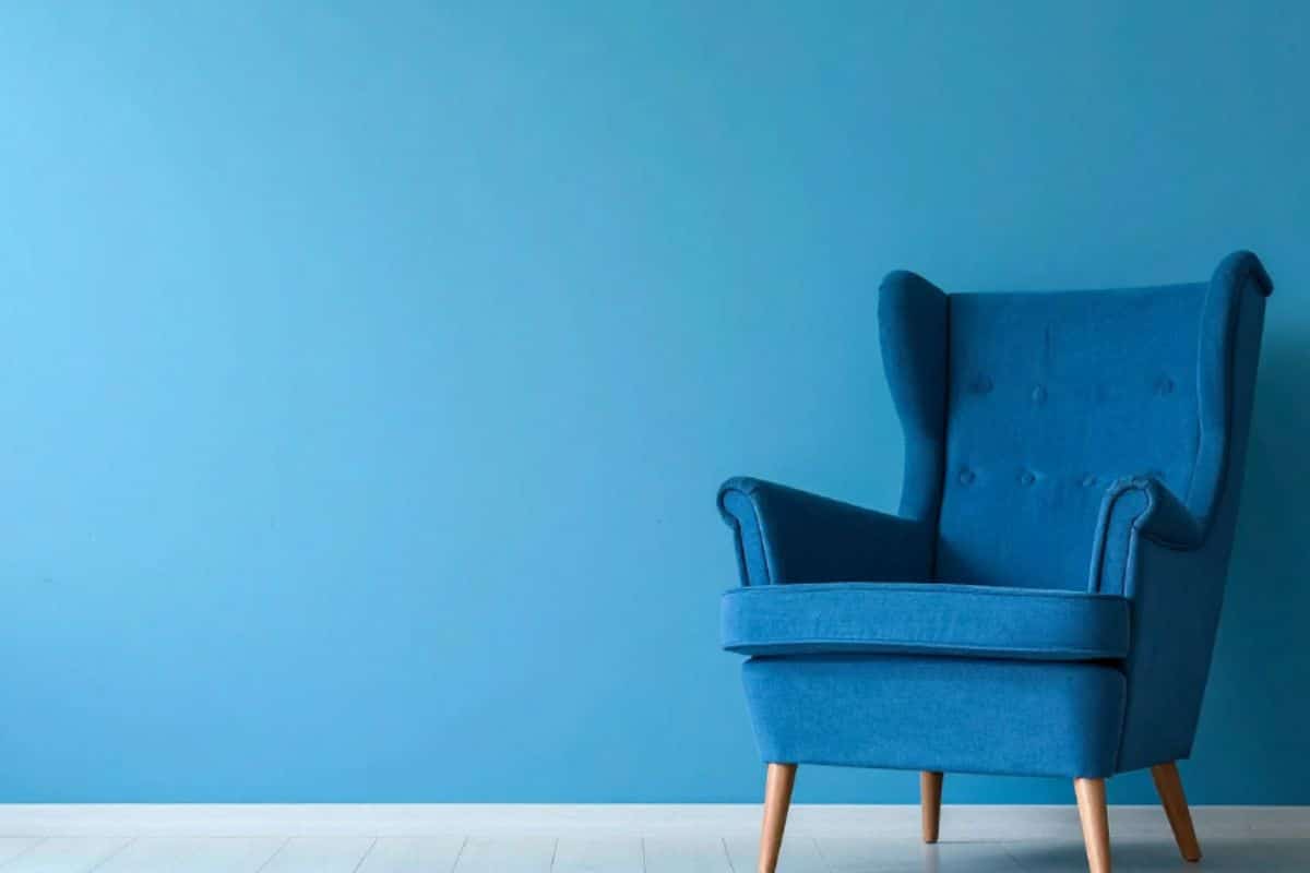 Evita il colore sbagliato: il designer svela i 5 errori che ti rubano il 30% dell'energia contro la stanchezza autunnale casa parete blu