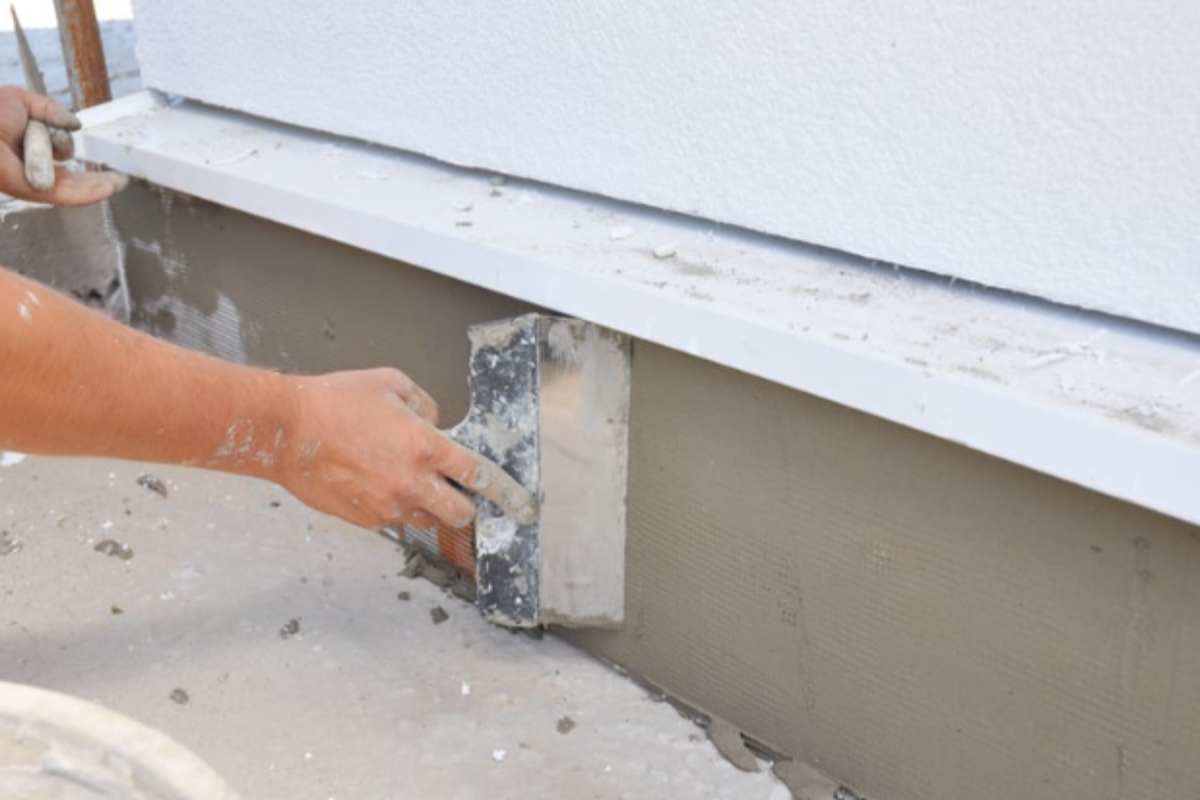 Evita di chiamare il muratore, scopri i 3 semplici passaggi per riparare le crepe nel muro con soli 5 euro casa stucco muro