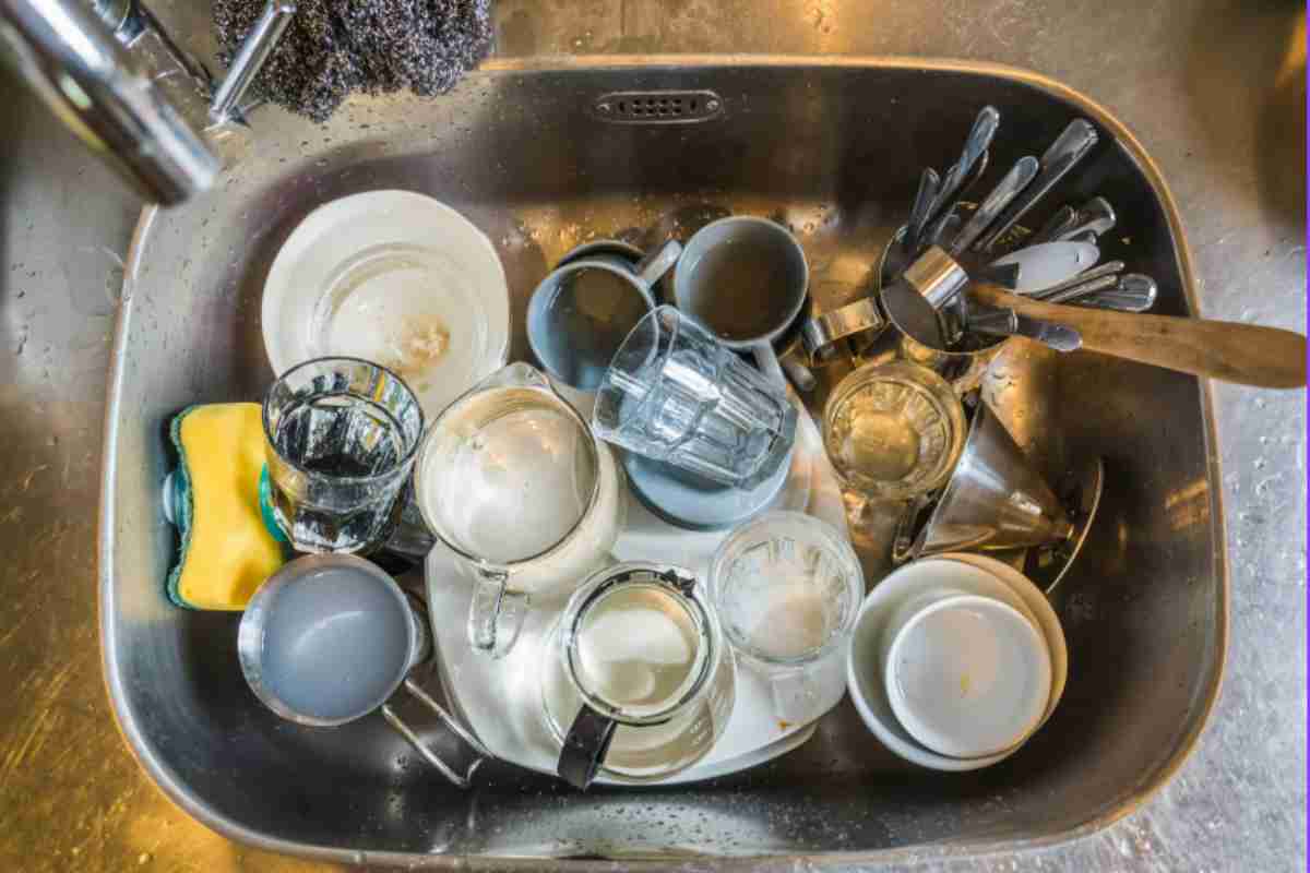 cucina piatti da lavare