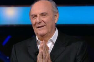 Gerry Scotti, la sua casa a Milano: un loft nel centro storico, stile e comfort al top Gerry Scotti