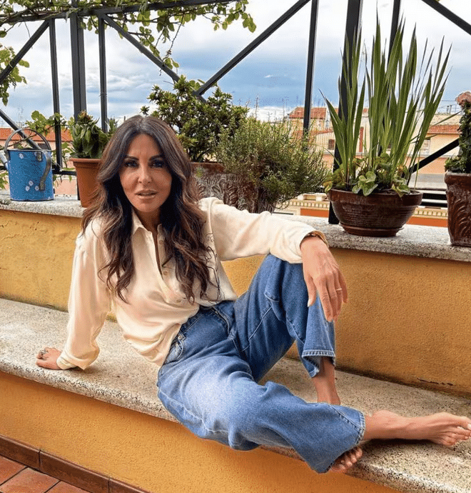 La casa di Sabrina Ferilli a Roma: eleganza e design negli interni, con un panorama da sogno terrazzo sabrina ferilli 21 1 2026 casadistile.it