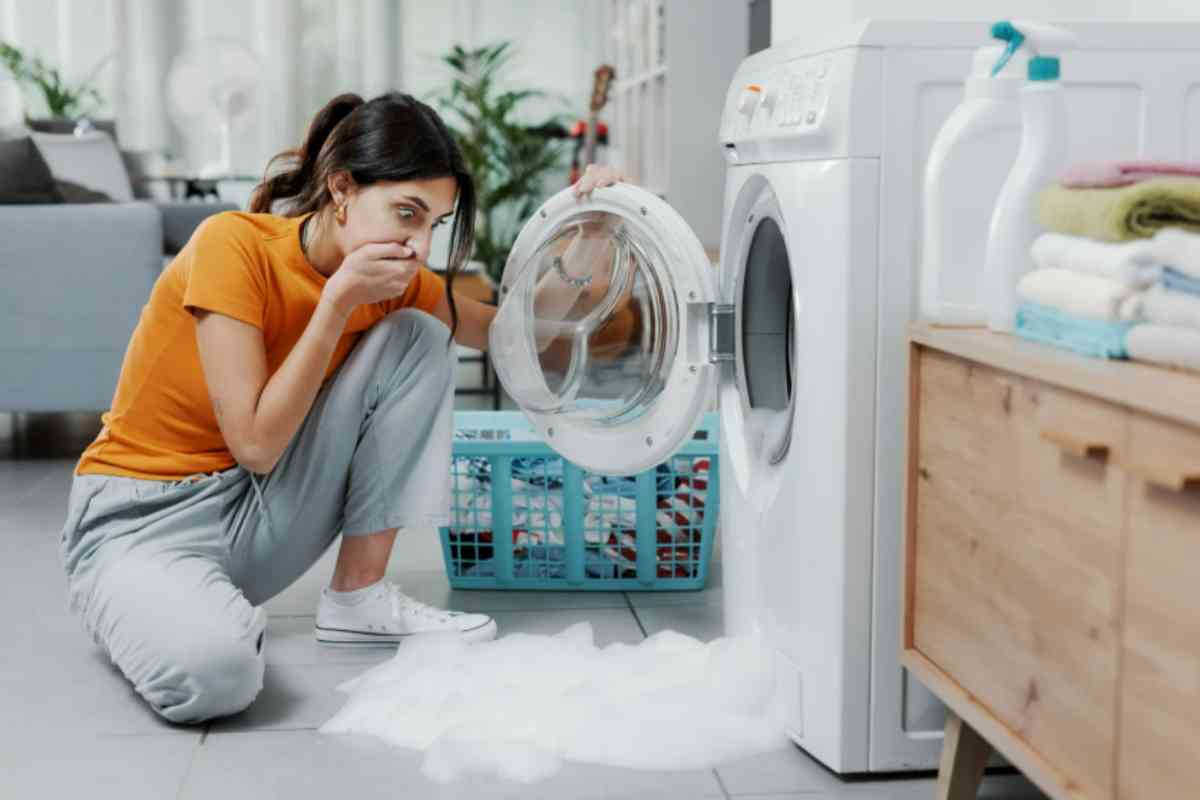La lavatrice è fondamentale in ogni casa, ma attento a quando la usi: c'è un'ora che ti consente di risparmiare lavatrice