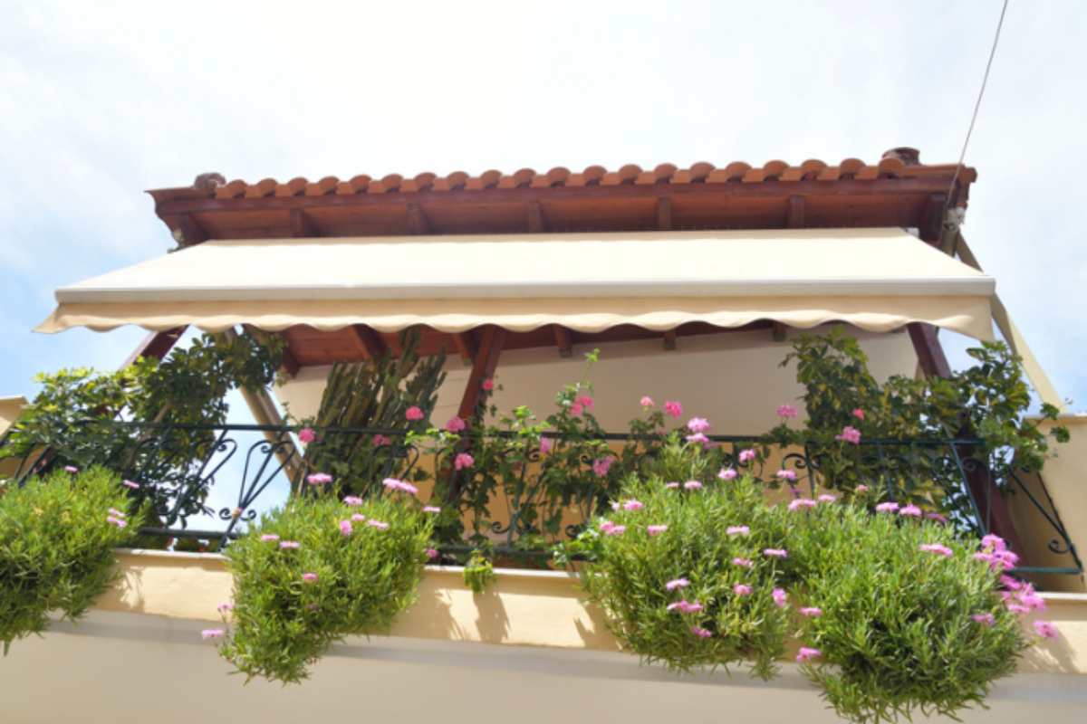 Vuoi un balcone fiorito a primavera ma hai poco tempo a disposizione? Ecco le alternative più belle, non te ne pentirai casa balcone fiorito