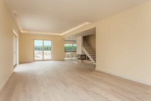 Beige sulle pareti addio: la nuova tinta 2026 che sostituisce i neutri classici parete beige casa