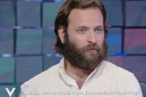 Alessandro Borghi, la sua casa a Roma alla Garbatella: una scelta di cuore, ecco perché alessando boghi casa 17 6 2026 casadistile.it