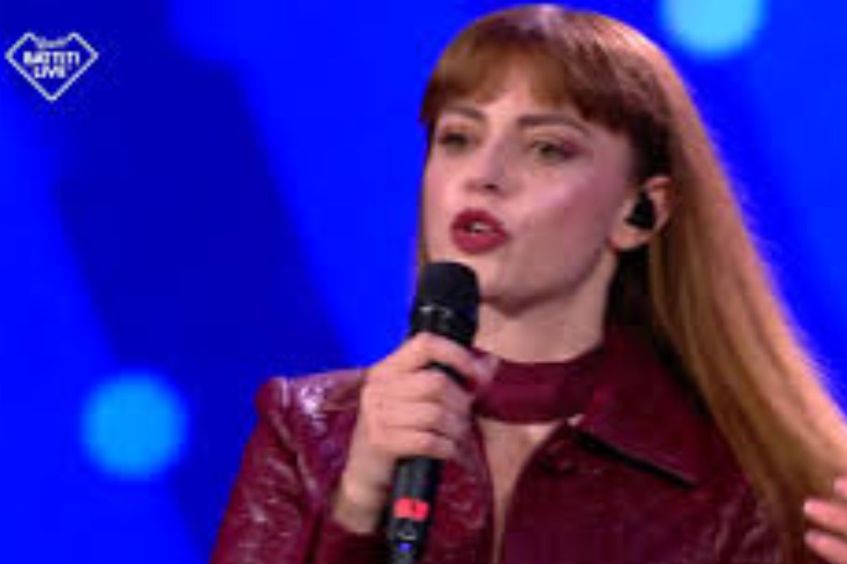 Annalisa, la sua casa a Milano: living classico e cucina moderna, le scelte della cantante Annalisa