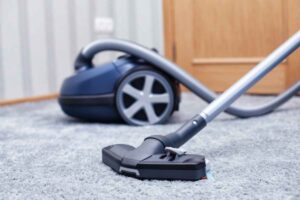 Aspirapolvere Dyson: il punto nascosto dove si annidano polvere e batteri che nessuno pulisce mai aspirapolvere