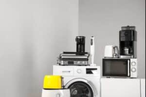 Bolletta luce luglio 2026: questo elettrodomestico consuma anche da fermo (nessuno lo controlla mai) casa elettrodomestici bolletta 4 7 2026 casadistile.it