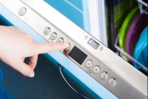 Lavastoviglie estate: programma Eco consuma più del normale, il test dei tecnici certificati su 4 modelli lavastoviglie impostazione