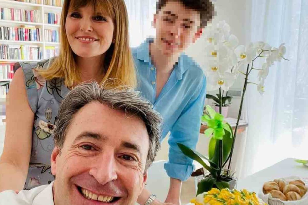 Milo Infante, la sua casa a Milano: stile lineare e amore per il total white milo infante salone 25 8 2026 casadistile.it