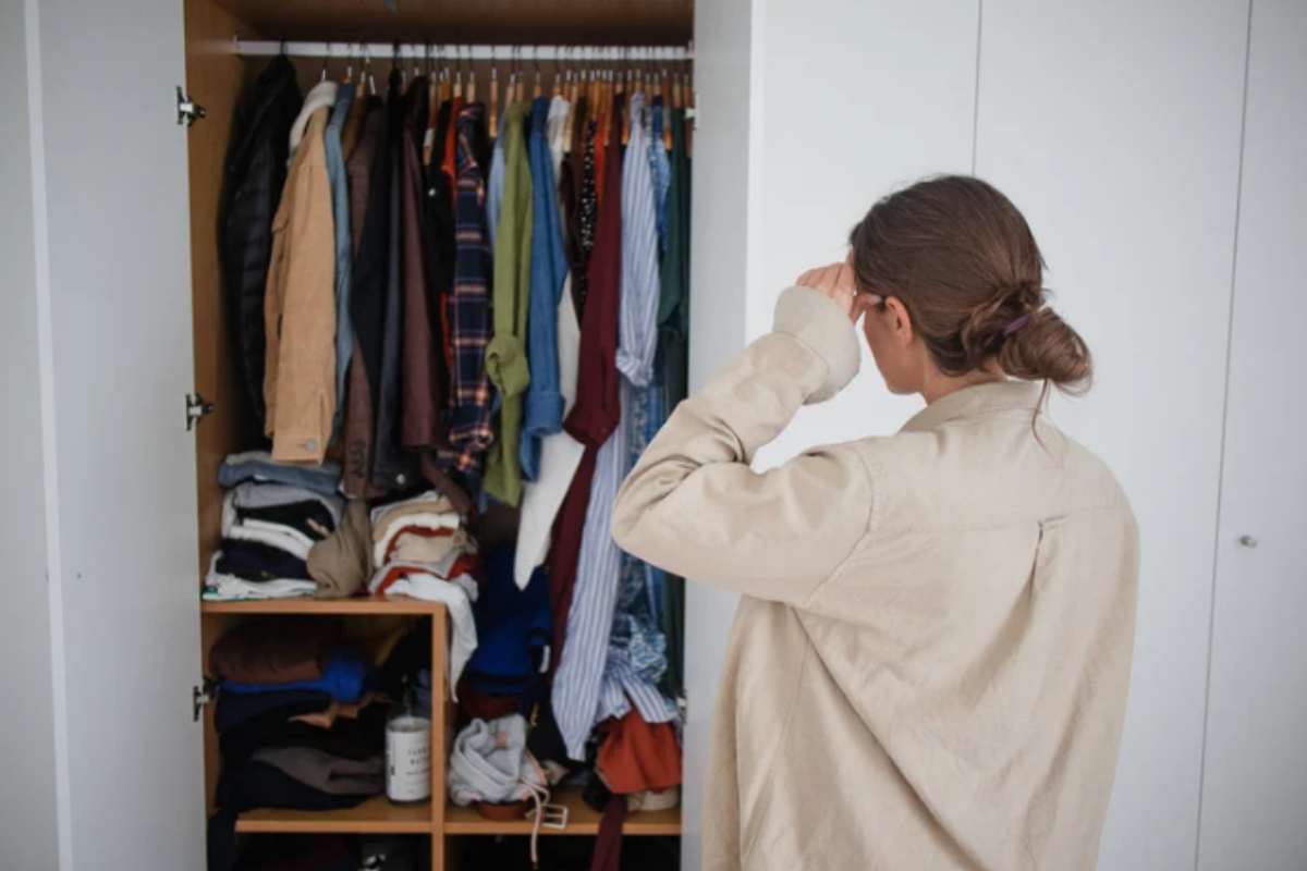 Cambio armadio autunno: l'ordine corretto che nessuno segue (e che ti fa perdere ore) cambio armadio