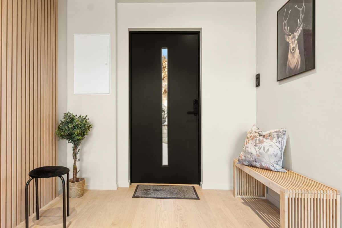L'ingresso di casa dopo le vacanze dice tutto su come stai vivendo il rientro: il metodo dei progettisti per rimettere tutto a posto in venti minuti ingresso casa