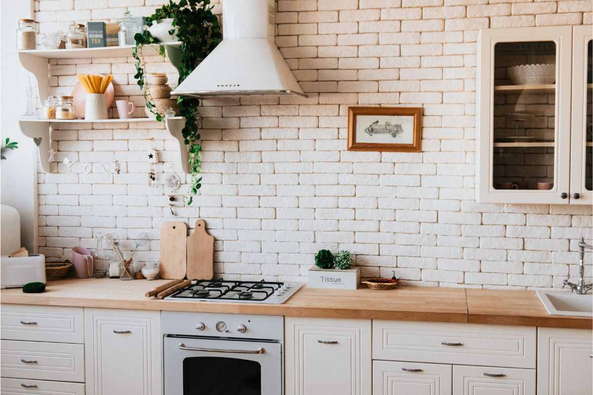 I cuochi professionisti eliminano questi oggetti dalla cucina ogni settembre: la lista che libera spazio e ti cambia le abitudini in cucina cucina