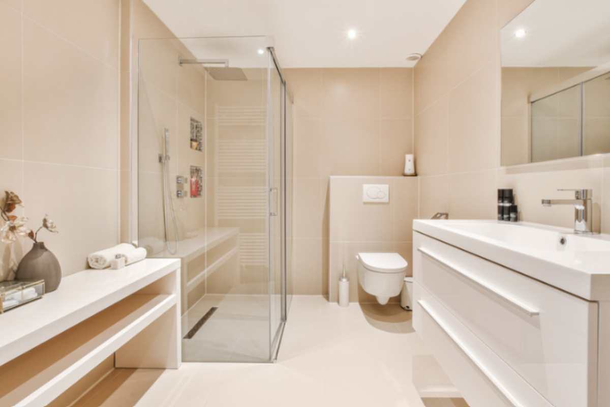 Bagno in autunno: tre accessori sottovalutati che cambiano tutto (e quasi nessuno li adotta), non perdere tempo bagno casa